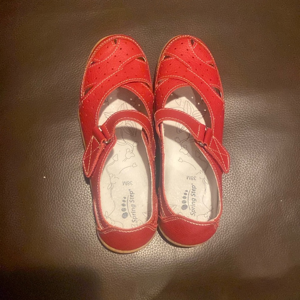 Spring Step Streetwise Cross Strap Walking Shoes - Red - Size 38M